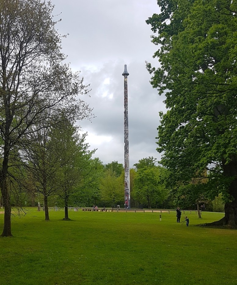 totem pole at virginia water windsor great park - taken by @alexandrasfamily for a3family.co.uk blog